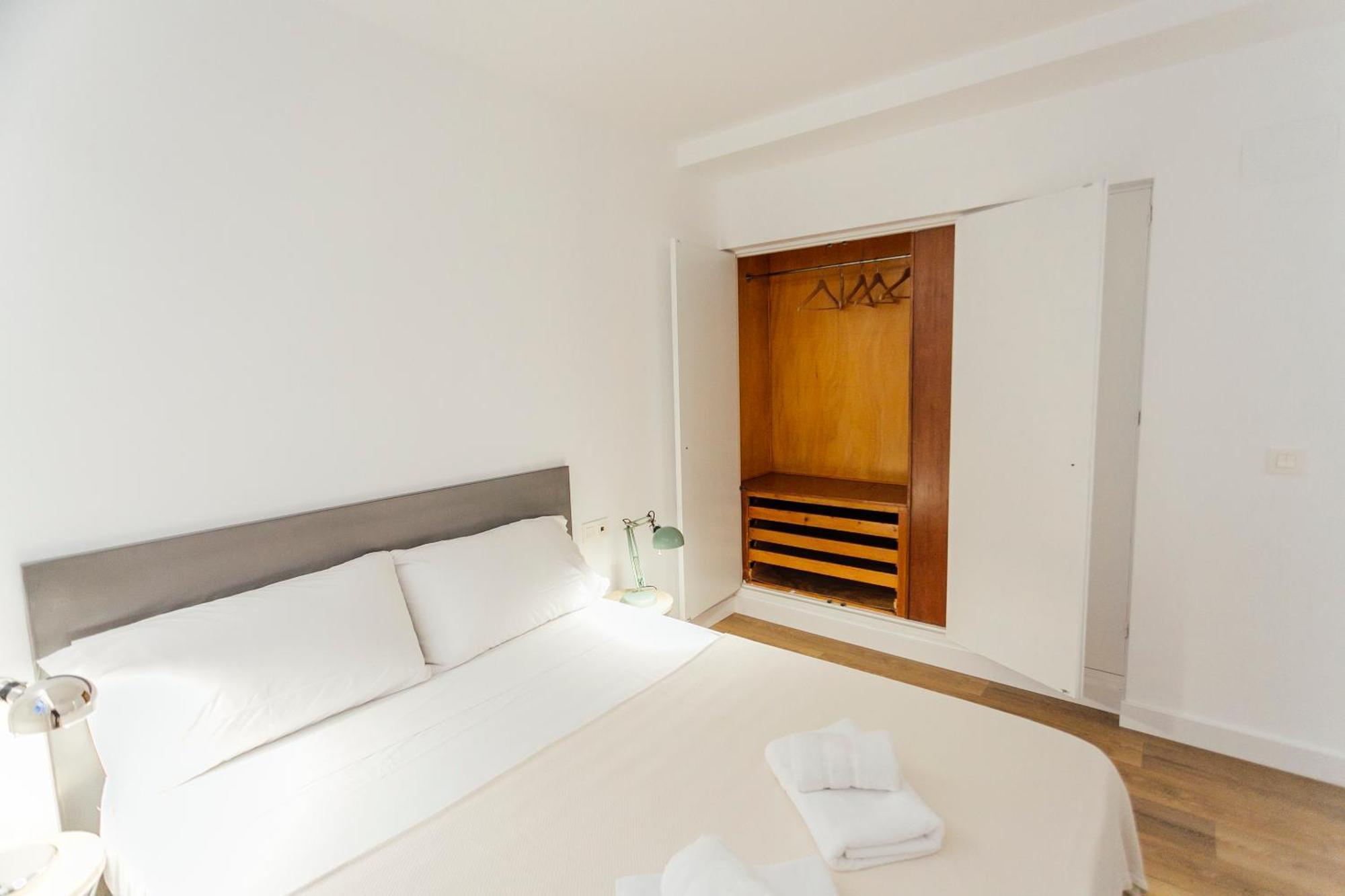 Appartamento Decorated And Renovated- 2Bd 2Bth- Center Siviglia Esterno foto