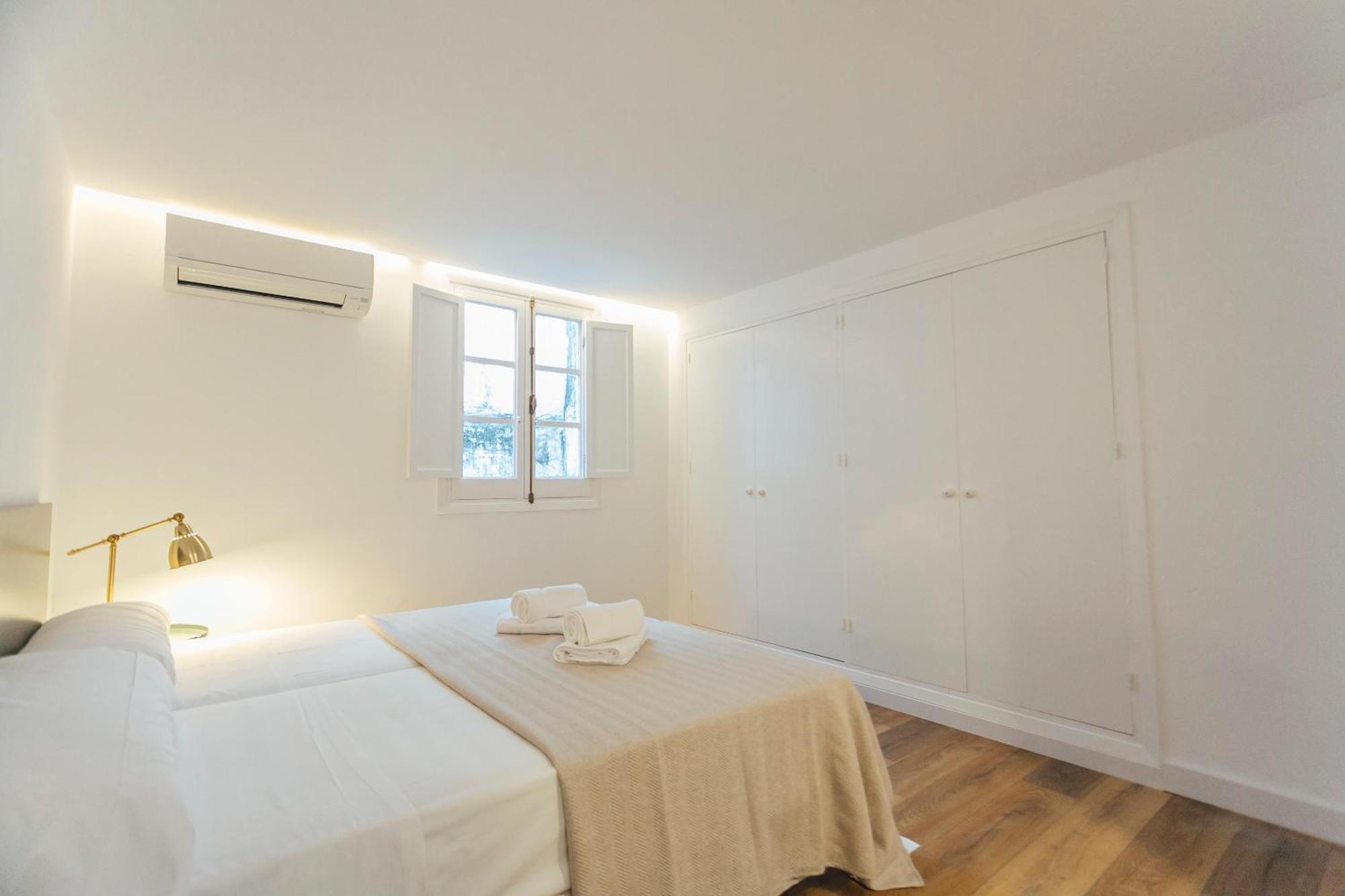 Appartamento Decorated And Renovated- 2Bd 2Bth- Center Siviglia Esterno foto